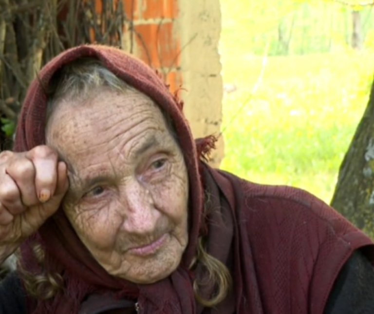 Baka Smilja (87) živi sama u cijelom selu, zovu je šumskom vilom: “Više me oni vole, nego moji najrođeniji”